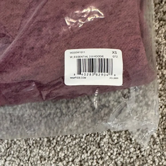 BNWT! Figs Essential Hoodie - Picture 2 of 4